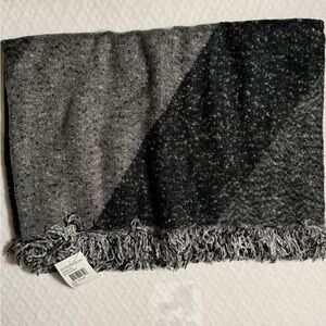 Nordstrom Charcoal and Ash Blanket Scarf BNWT